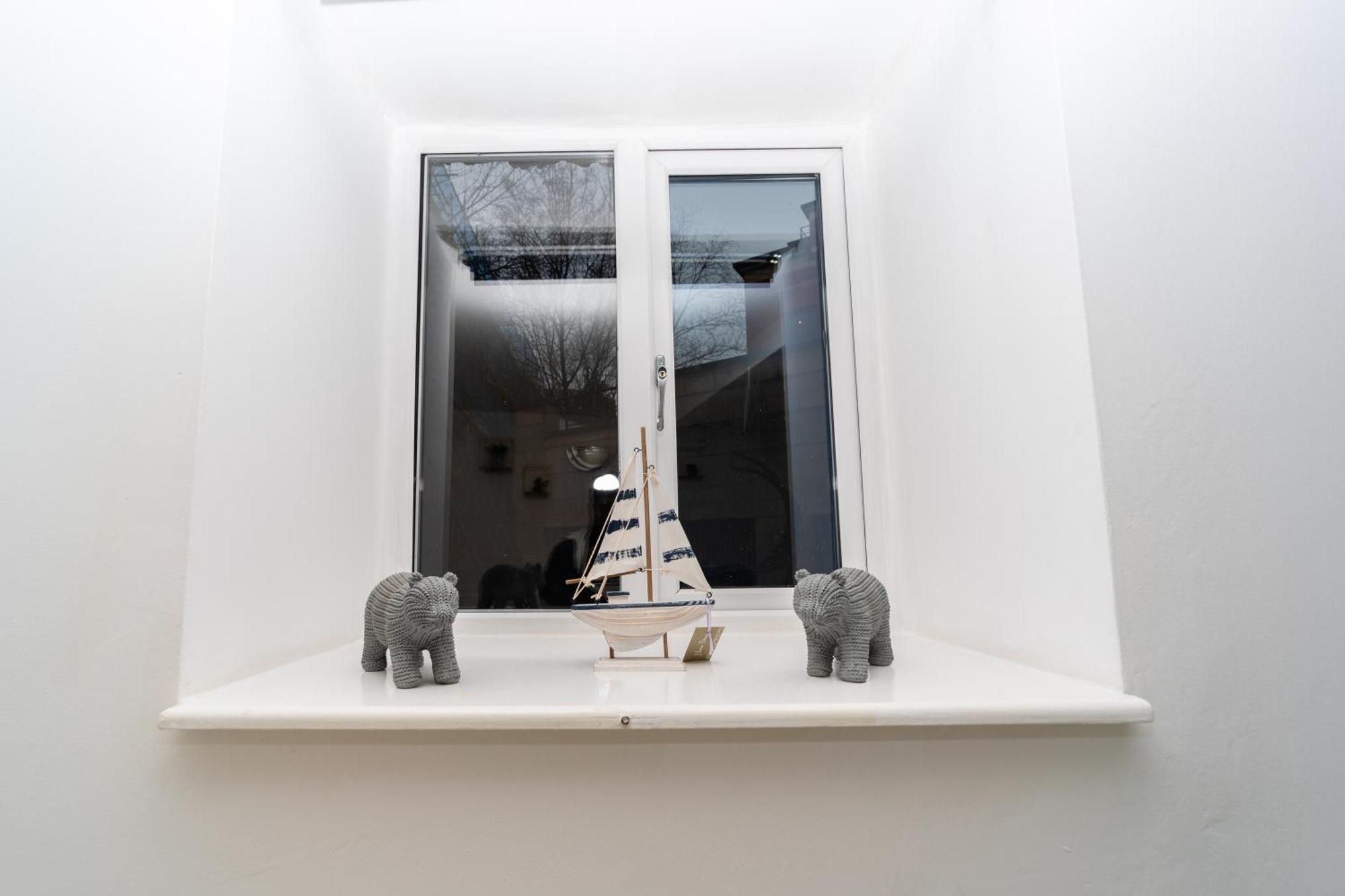 Spacious Flat With Patio & Parking In City Centre Reading Ngoại thất bức ảnh