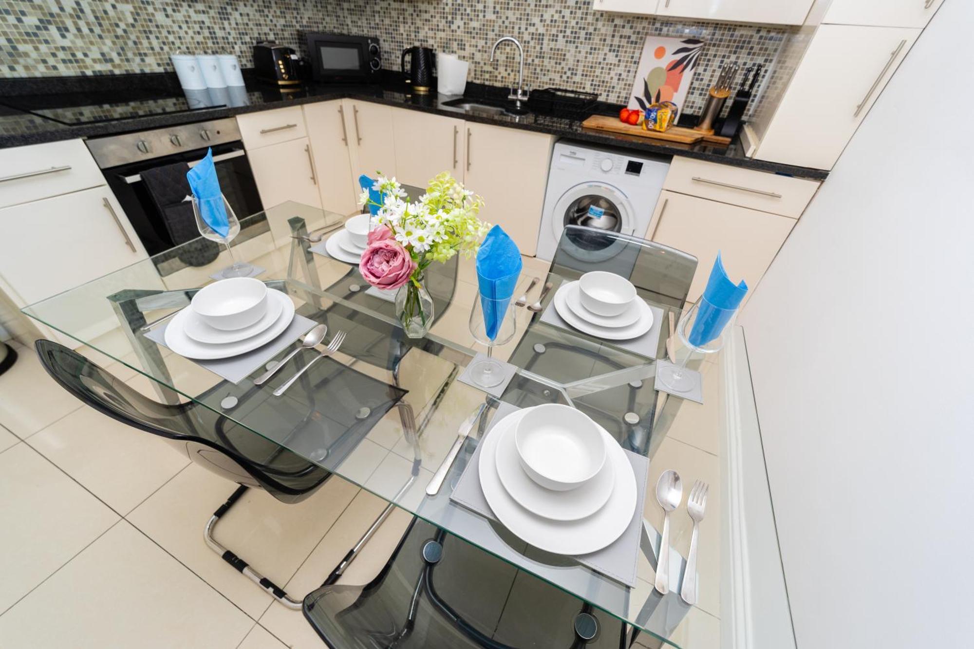 Spacious Flat With Patio & Parking In City Centre Reading Ngoại thất bức ảnh
